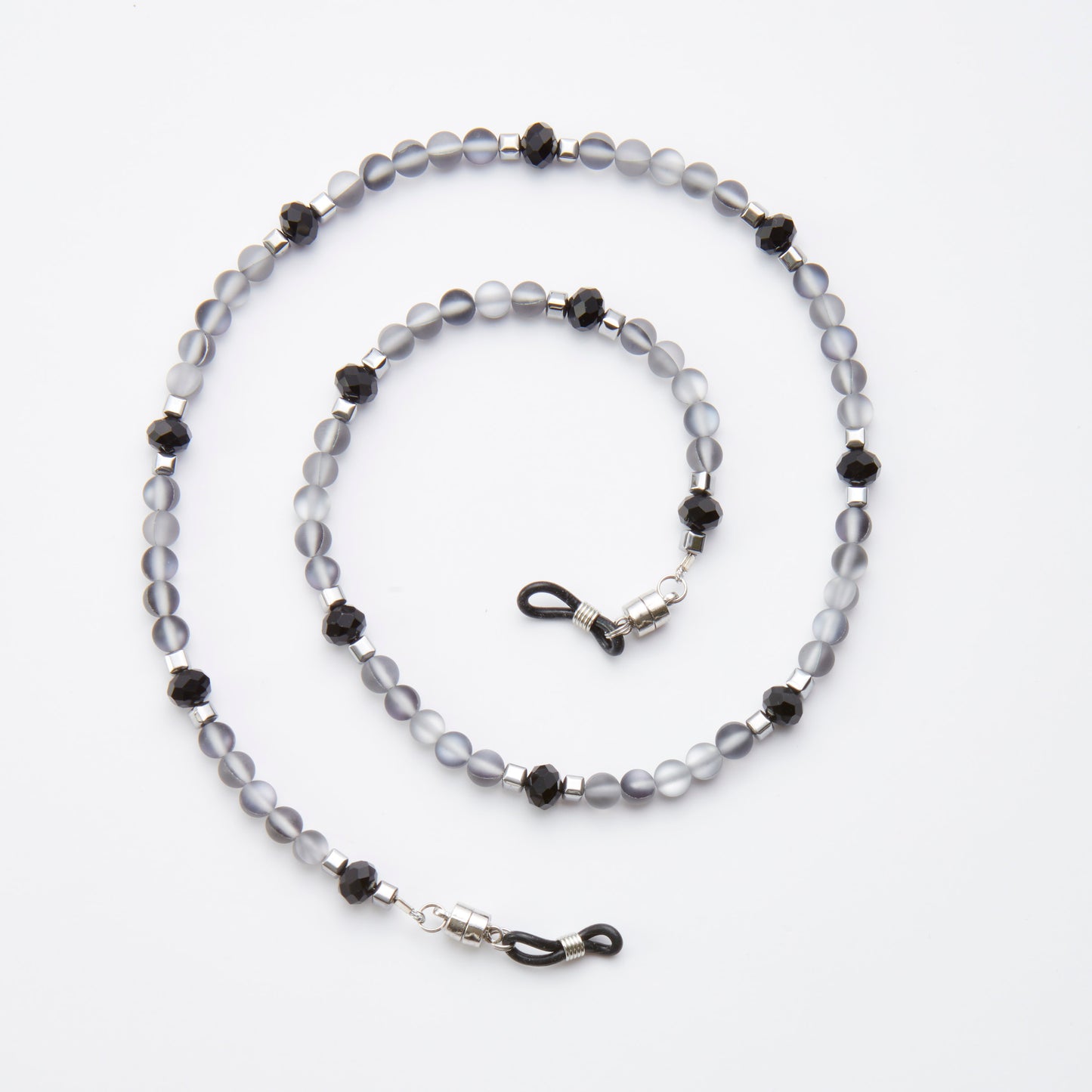 Iri Grey Quartz & Onyx